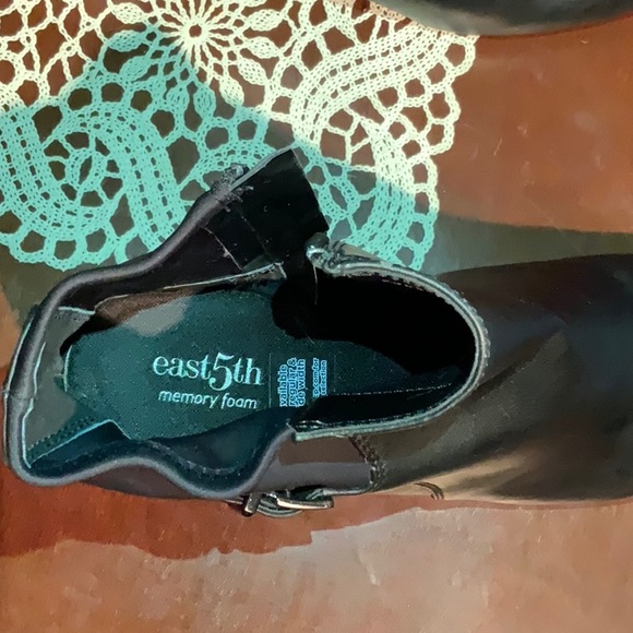 East 5th Black Heeled Booties | Size 9.5 - Picture 5 of 6